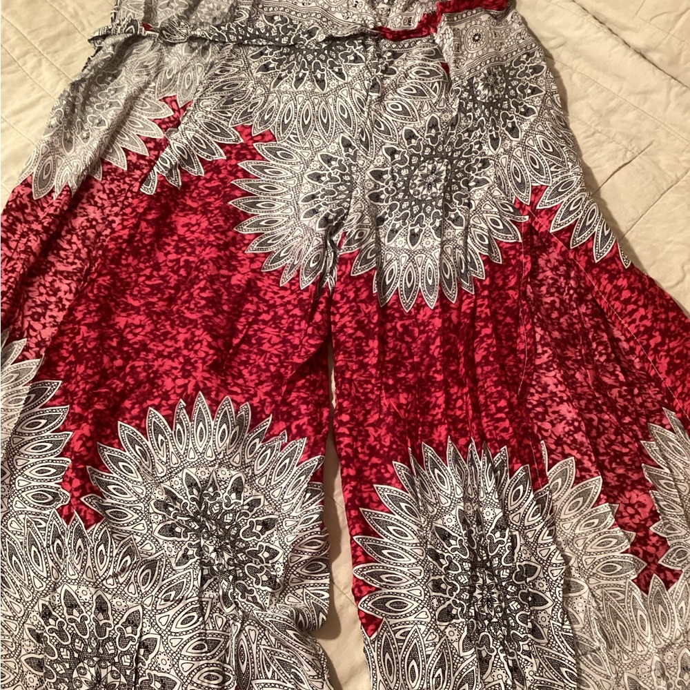 Stylish Red and Gray Women's Flare Pants - Picture 6 of 8